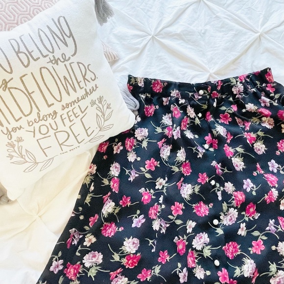 ✦ Vintage ✦ Sheer Floral Midi Skirt | Size M - Picture 4 of 5